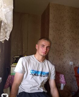 Денис Вежновец